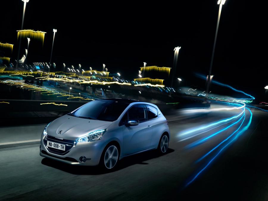  Peugeot 208 Ice Velvet 2012 года  (фото 33 из 33)